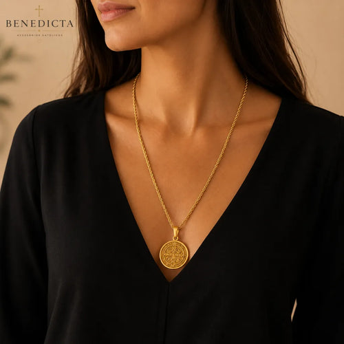 Medalha de São Bento em Ouro 18K | Fé, Proteção e Devoção